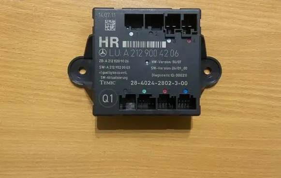 Mercedes-Benz E W212 Door control unit/module A2129004206 B255