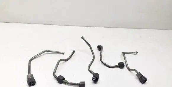 Volvo V60 Fuel injector supply line/pipe 