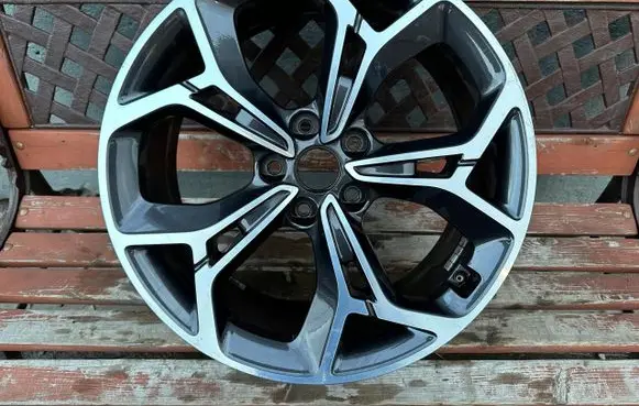 KIA Sportage R19 alloy rim 