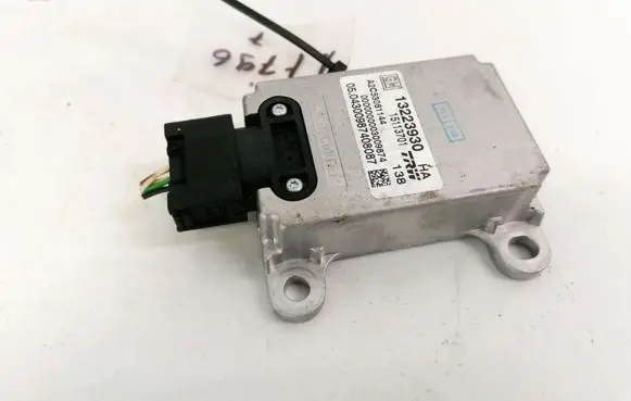 Opel Vectra C ESP acceleration yaw rate sensor 13223930 15113701