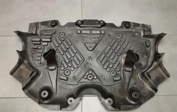 Mercedes-Benz S W222 Front underbody cover/under tray 2225200623