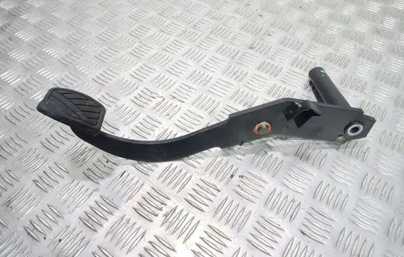 Suzuki SX4 Clutch pedal 