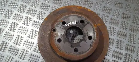 Toyota RAV 4 (XA30) Rear brake disc