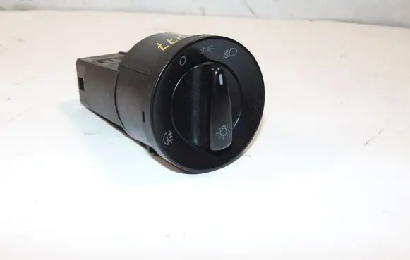 Skoda Octavia Mk1 (1U) Light switch 3B0941531B