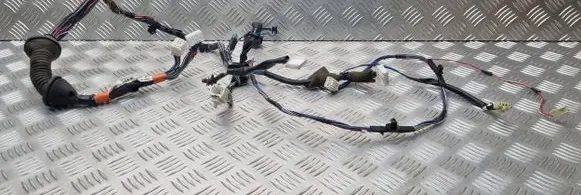 Toyota Avensis T250 Front door wiring loom 8215205480 8215205480L