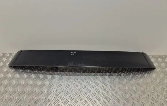 Tailgate/trunk spoiler