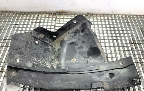 Renault Trafic III (X82) Front wheel arch liner splash guards 638432274R