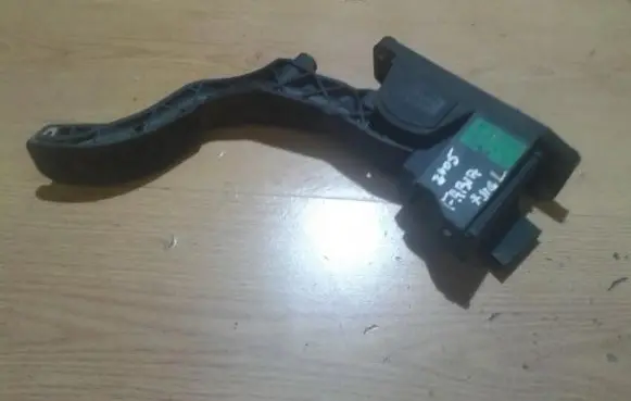 Skoda Fabia Mk1 (6Y) Accelerator throttle pedal 0280752219