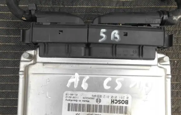 Audi A6 S6 C5 4B Engine control unit/module ECU 038906019GF 0281010812