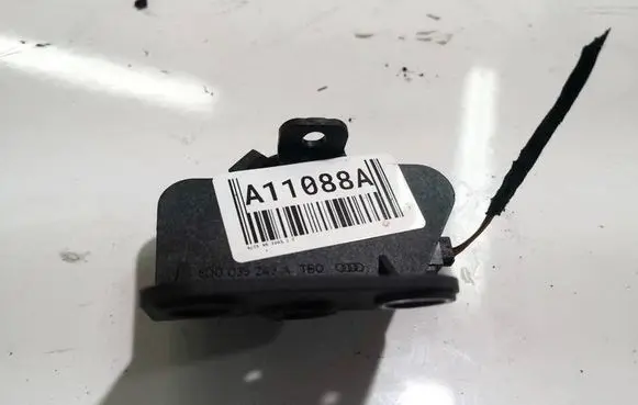 Audi A6 S6 C5 4B Front door speaker 8d0035243a