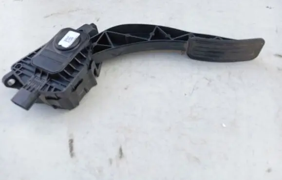 Ford Galaxy Accelerator throttle pedal 9F836CT8VC