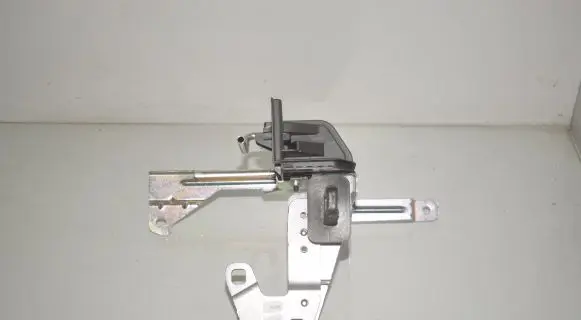 BMW 3 G20 G21 Parcel shelf load cover mount bracket 7450730 51477450730