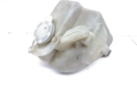 Mazda Premacy Coolant expansion tank/reservoir 823021120
