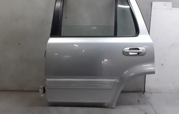 Honda CR-V Rear door