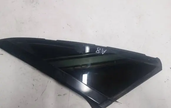 Audi A8 S8 D2 4D Rear side window 4D0845299