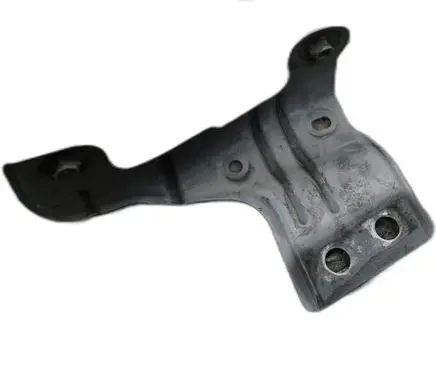 Seat Arona Fender mounting bracket 