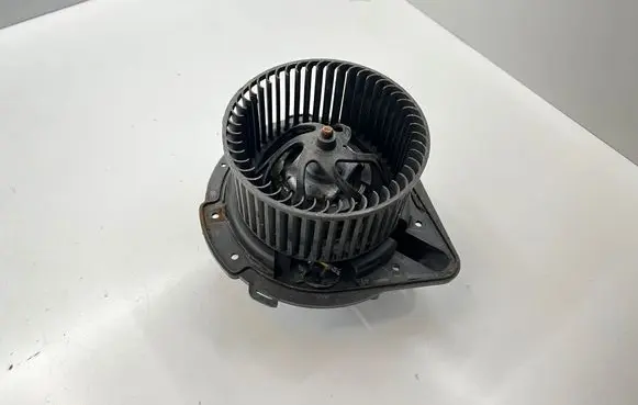 Audi A4 S4 B5 8D Heater fan/blower 