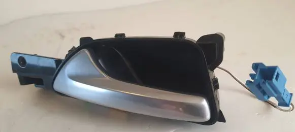 Mercedes-Benz ML W166 Front door interior handle A1667600561
