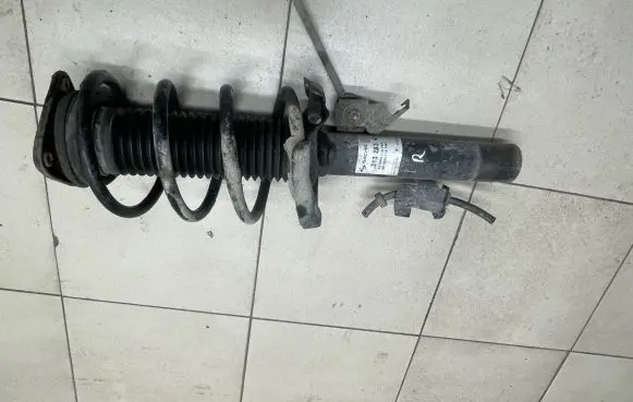 Ford Focus C-MAX Front shock absorber with coil spring