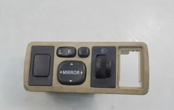 Toyota Avensis Verso Wing mirror switch 183575