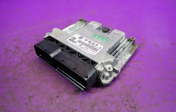 Volkswagen PASSAT B6 Engine control unit/module ECU 