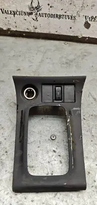 Toyota Corolla E120 E130 Windscreen/window heater switch 153261 8185 8186