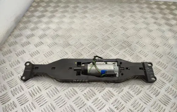 BMW X6 E71 Seat adjustment motor 0130002613