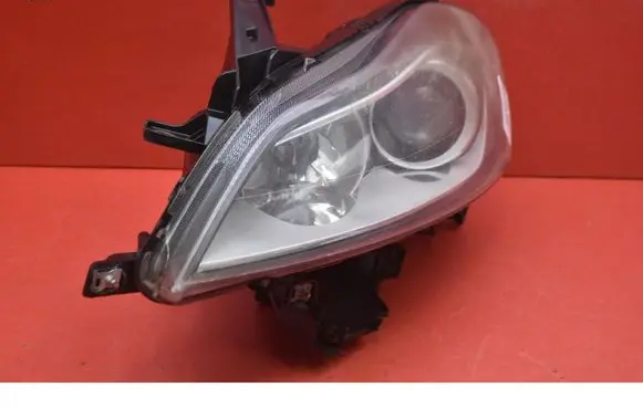 Chrysler Delta Headlight/headlamp 51824830
