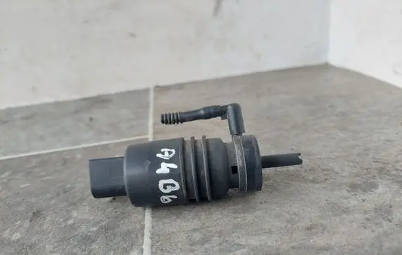 Audi A4 S4 B6 8E 8H Windscreen/windshield washer pump PA6GBGF30