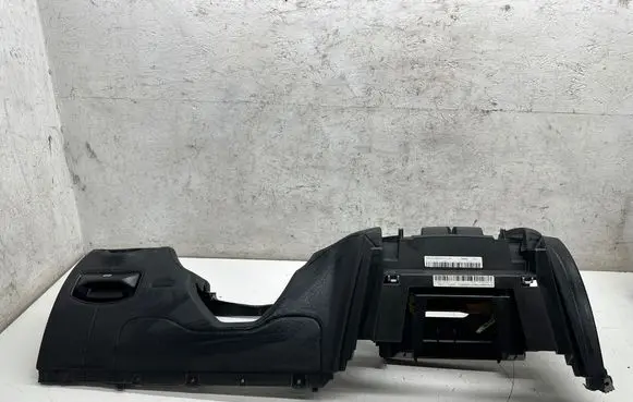 Mercedes-Benz CLS C218 AMG Dashboard lower bottom trim panel 105016542 CC21800571559