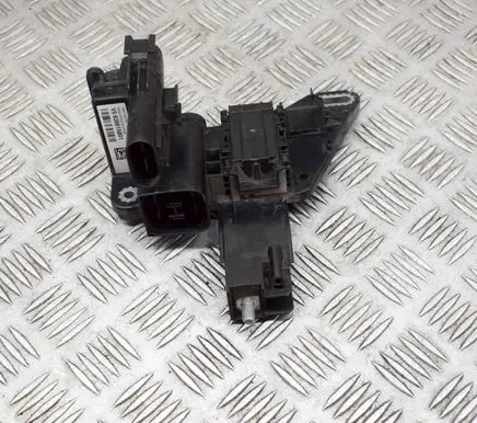 BMW 3 F30 F35 F31 Voltage converter/converter module 9356158