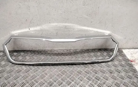 Skoda Octavia Mk4 Front bumper upper radiator grill 5E3853761