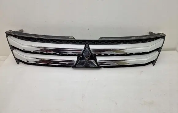 Mitsubishi Eclipse Cross Front bumper upper radiator grill
