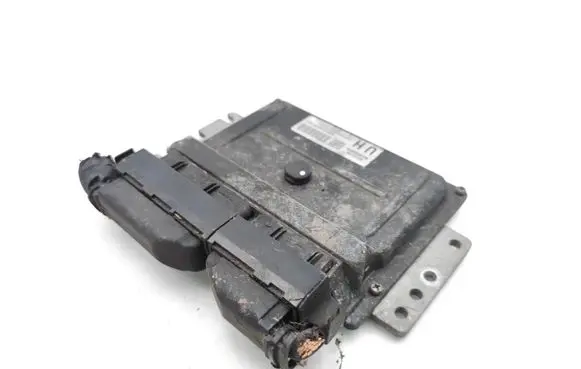 Nissan Micra C+C Engine control unit/module MEC32040