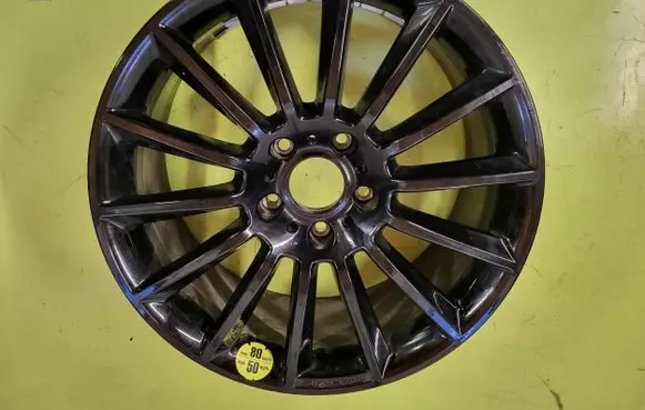 R20 alloy rim