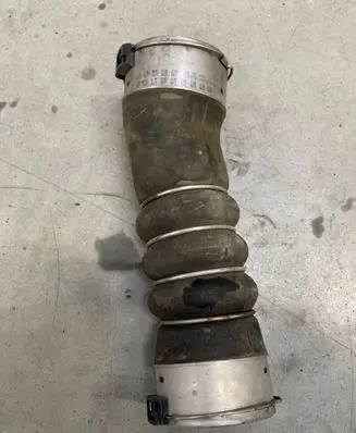 BMW 5 GT F07 Intercooler hose/pipe 7800144