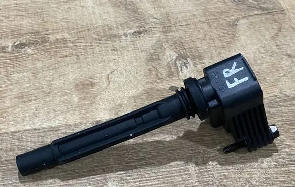 Alfa Romeo Stelvio High voltage ignition coil 68211953AA 50050430 E2010017582