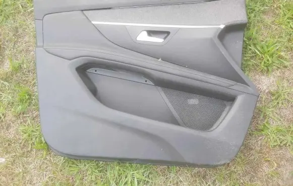 Peugeot 3008 II Front door 9815749477 9810511977 9815749677