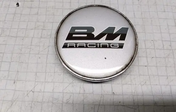 Saab 9-3 Ver1 Non-original wheel cap 