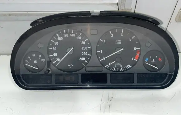 BMW 5 E39 Speedometer (instrument cluster) 62116903794 110008735088 88311228