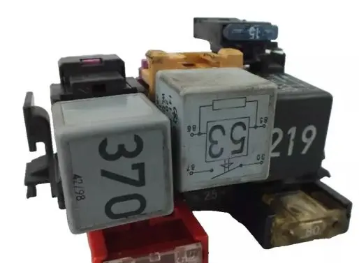 Audi A6 S6 C5 4B Fuse box set 8A0937530