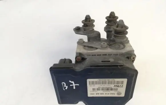 Volkswagen PASSAT B7 ABS Pump 3AA6114109AB