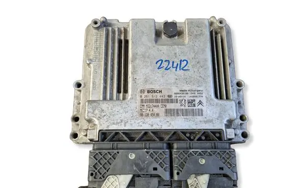Peugeot 508 Engine control unit/module 9813045480 0261S12443
