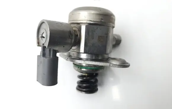 Mercedes-Benz SL AMG R231 Fuel injection high pressure pump A2780701101