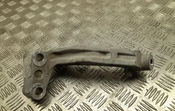 Peugeot 5008 Engine mounting bracket S0427A