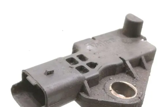 Volvo C30 Crankshaft position sensor 9643695780