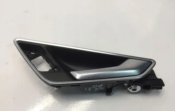 Audi Q2 - Front door interior handle 81A837020A