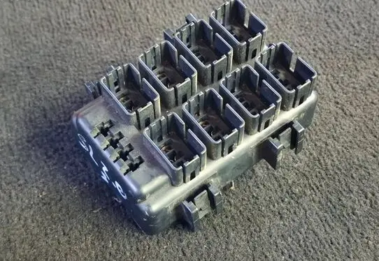 Subaru Legacy Fuse module