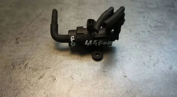 Ford Focus Turbo solenoid valve 98AB-9E882-AA 98AB9E882AA