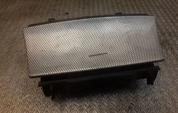 Mercedes-Benz C W203 Car ashtray 2036800852 A2036800852
